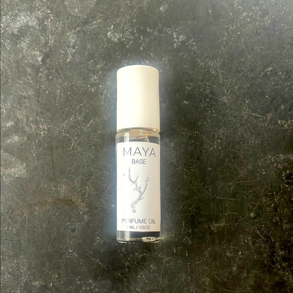 Maya base mini perfume oil 5ml - Picture 1 of 2